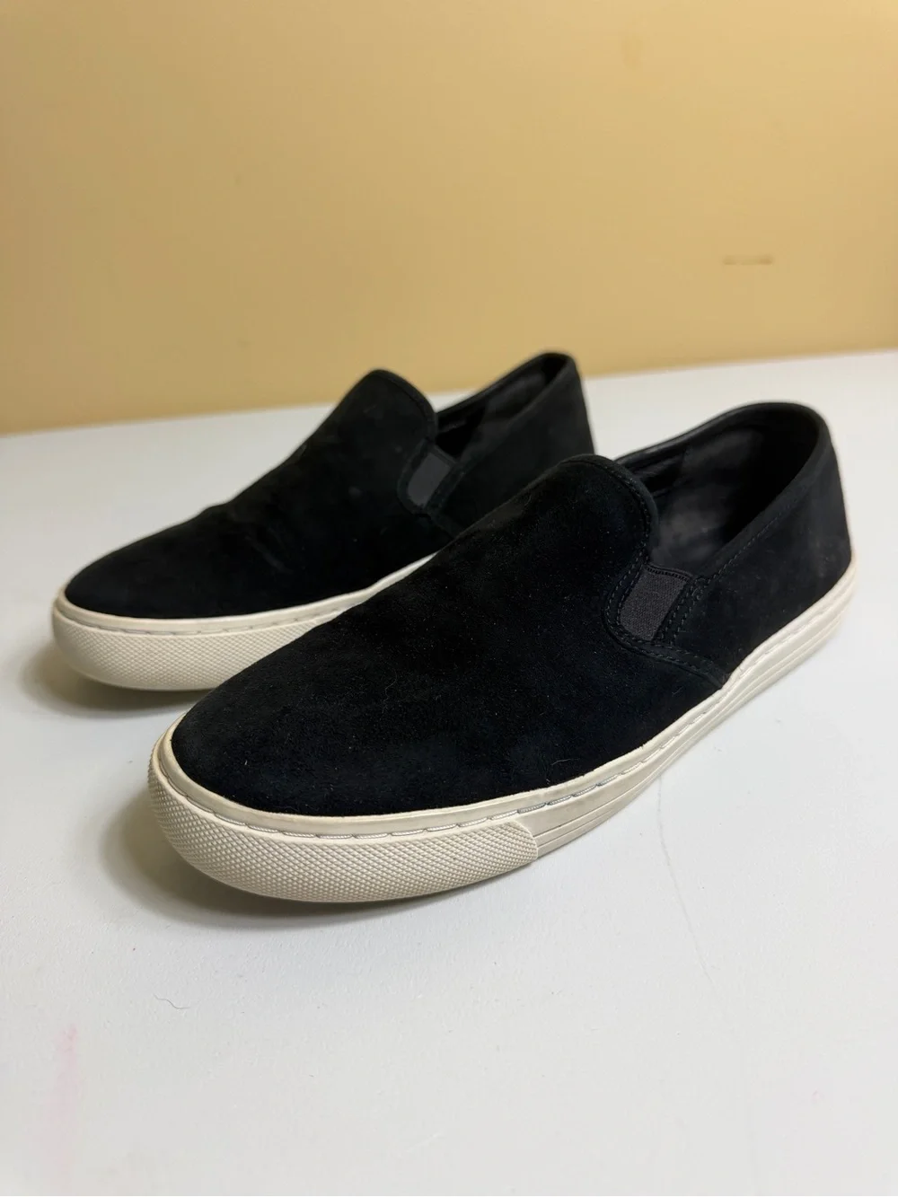 Tory Burch Jesse Black Suede Leather Slip-On Sneakers Size 5.5